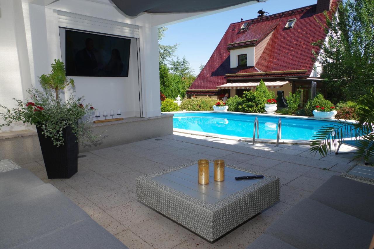Gaestehaus Gaens - Ferienzimmer Schirgiswalde-Kirschau Extérieur photo
